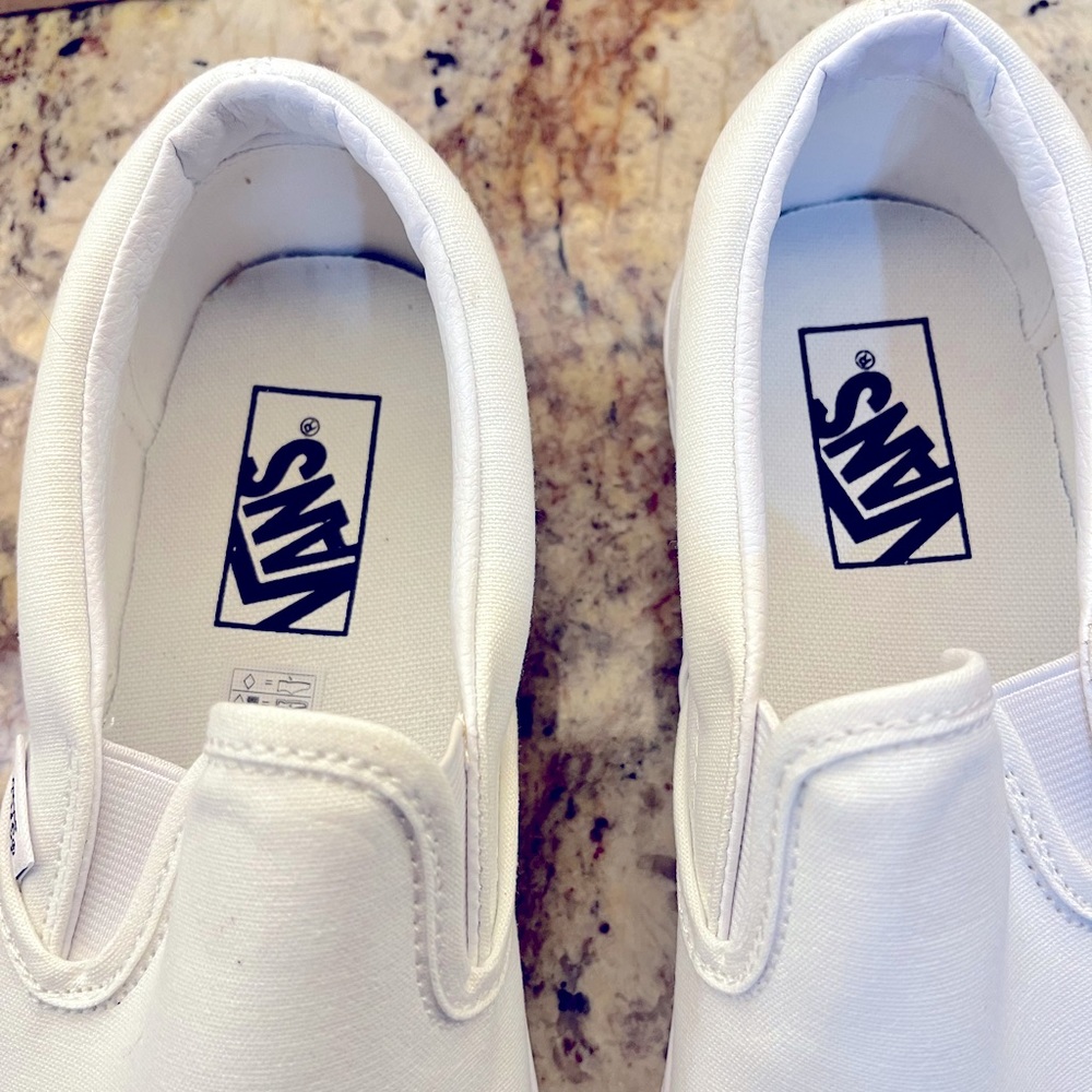 Vans classic slip ins like new